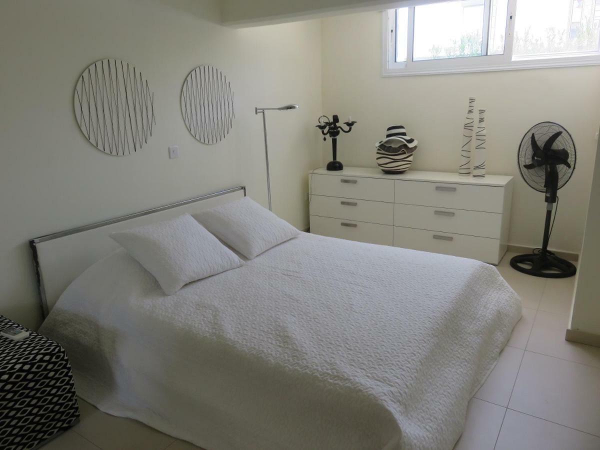 Villa Victoria Paphos Luaran gambar